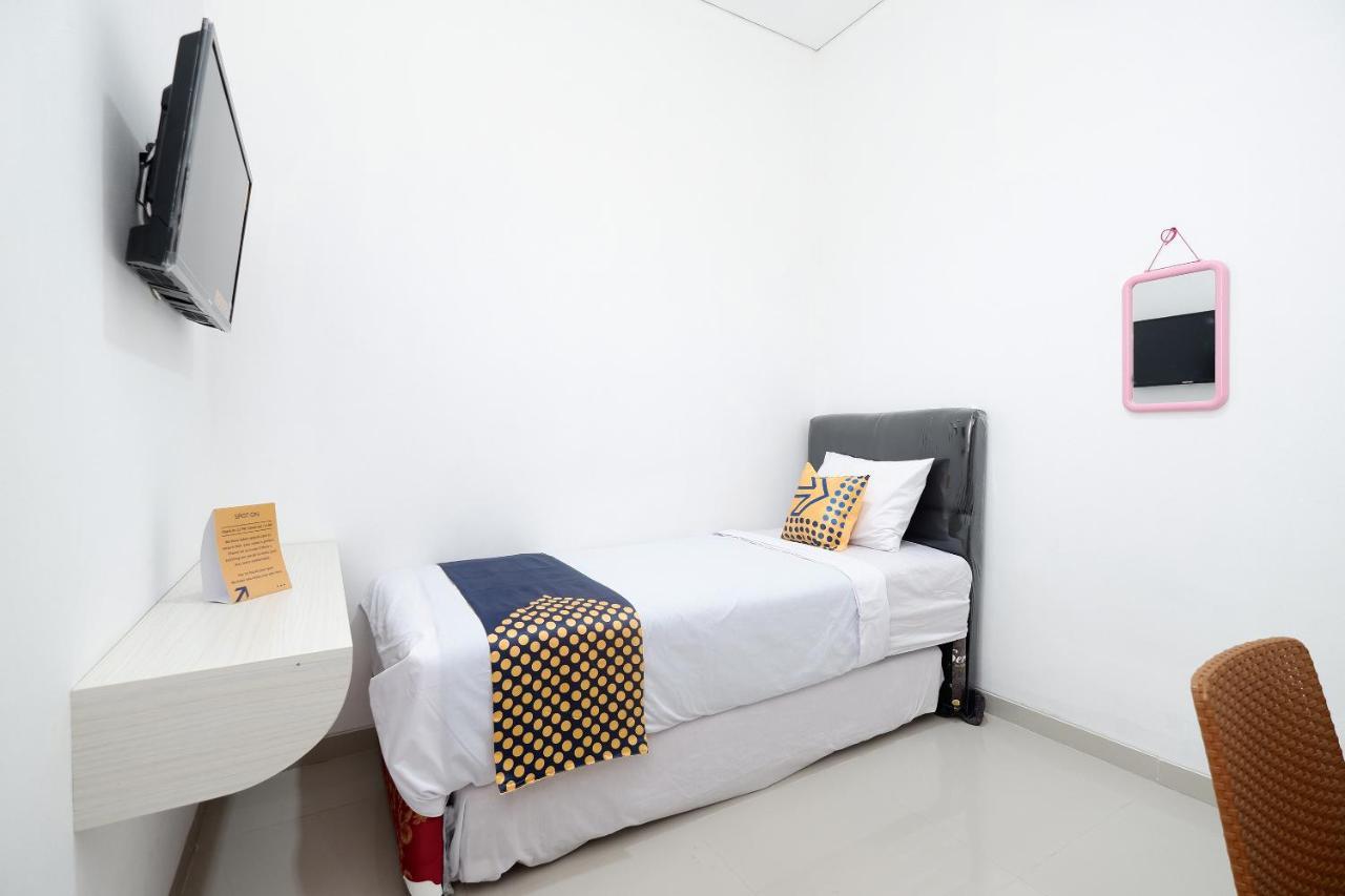 Spot On 2026 Arta Residence Semarang Eksteriør bilde