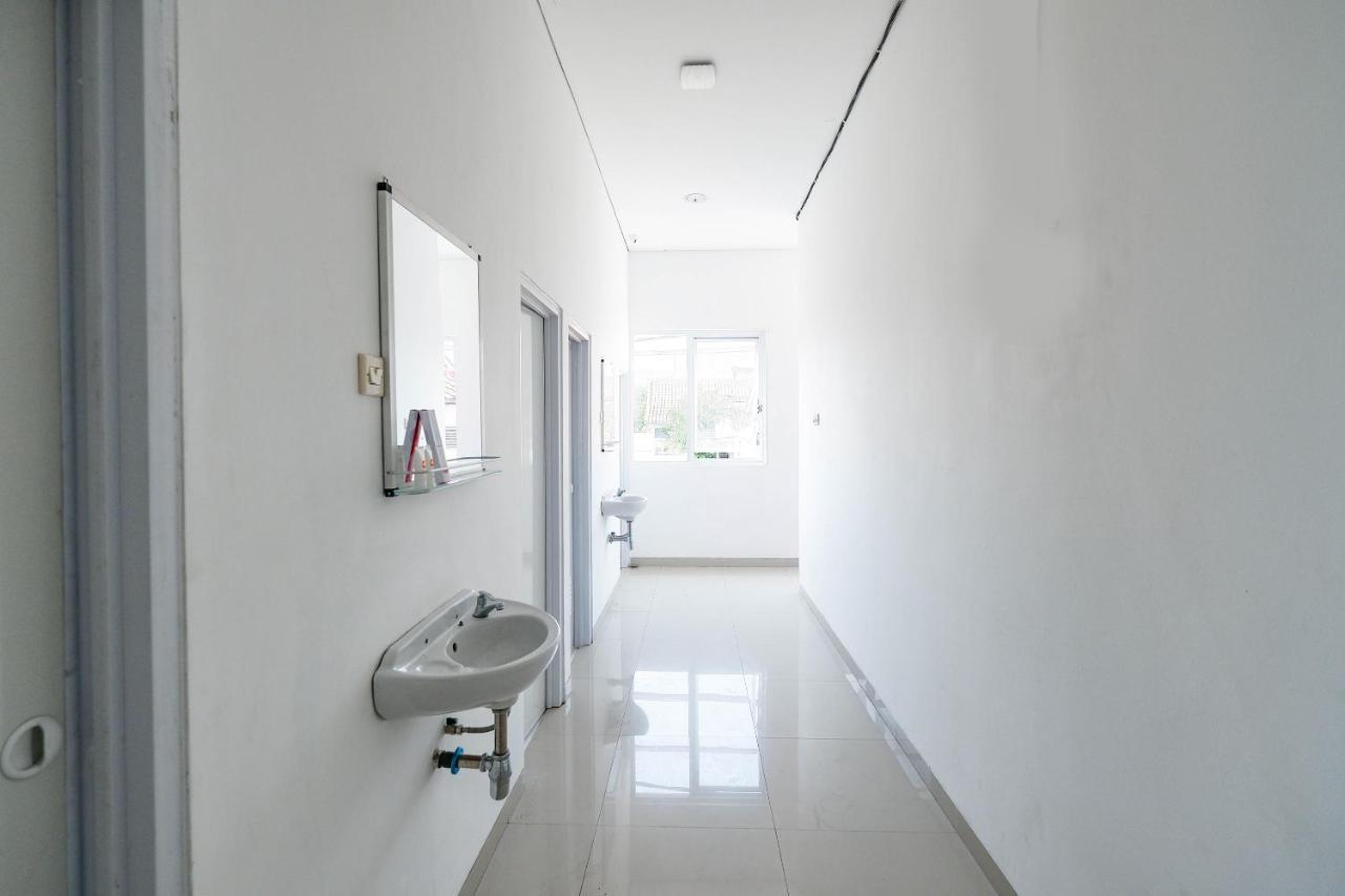Spot On 2026 Arta Residence Semarang Eksteriør bilde