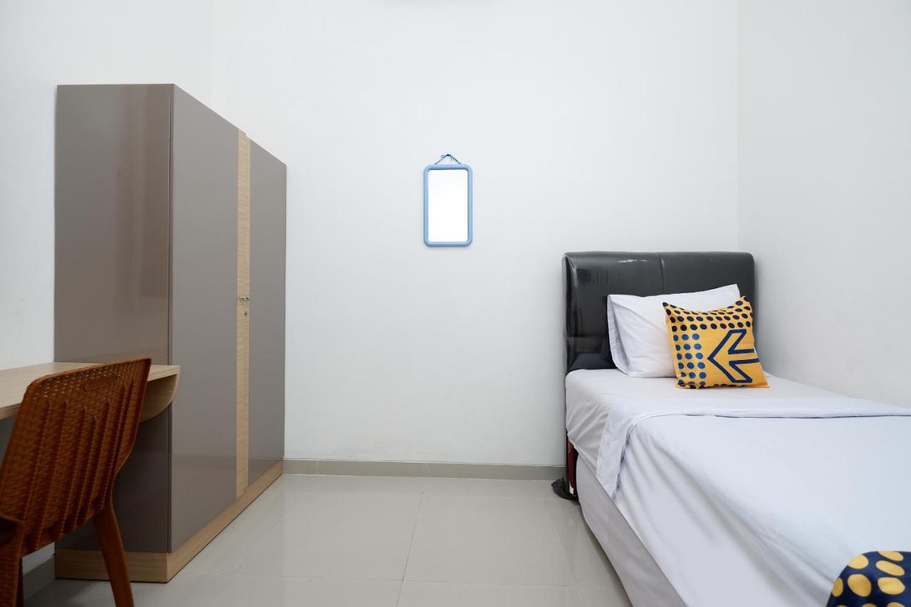 Spot On 2026 Arta Residence Semarang Eksteriør bilde
