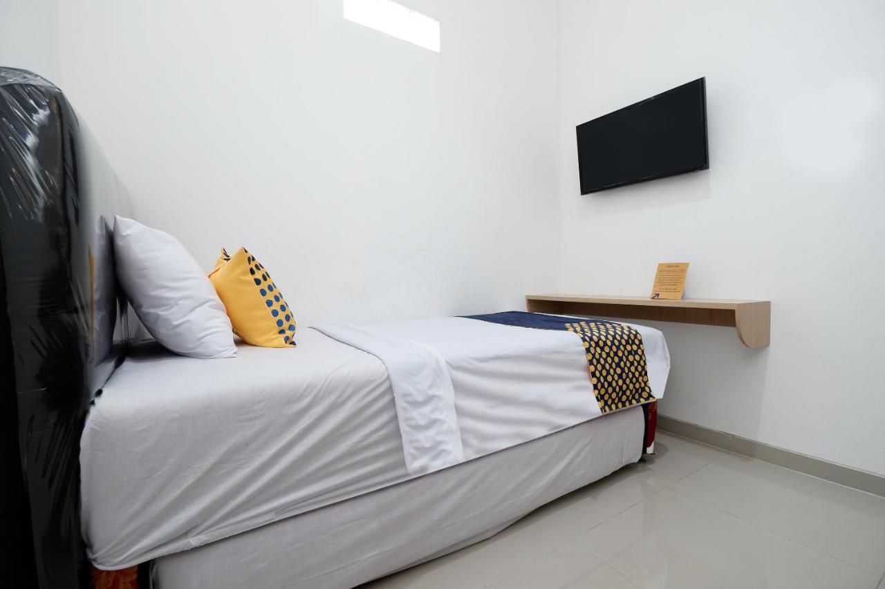 Spot On 2026 Arta Residence Semarang Eksteriør bilde